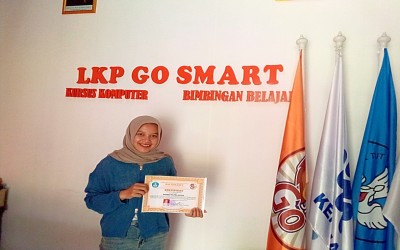 Lulus Kursus Microsoft Office di LKP Go Smart, Safira Najwa Aulia Siap Melangkah ke Dunia Kerja